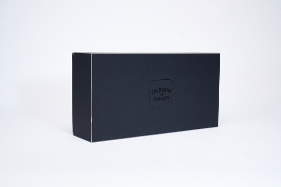 Stülpdeckelschachtel ANNE mit GundS-Logo, 365x185x100mm - Fein.Gemacht. Stülpdeckelschachtel ANNE mit GundS-Logo, 365x185x100mm - Fein.Gemacht.