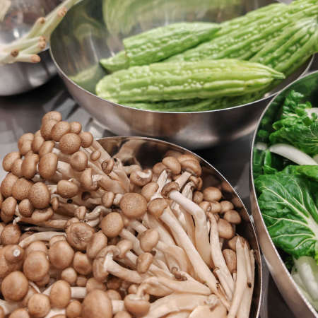 Miss Vietnam Vegan » Samstag, 21. Juni 2025 um 12 Uhr